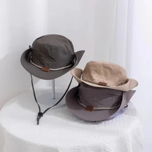 mũ tai bèo cắm trại
