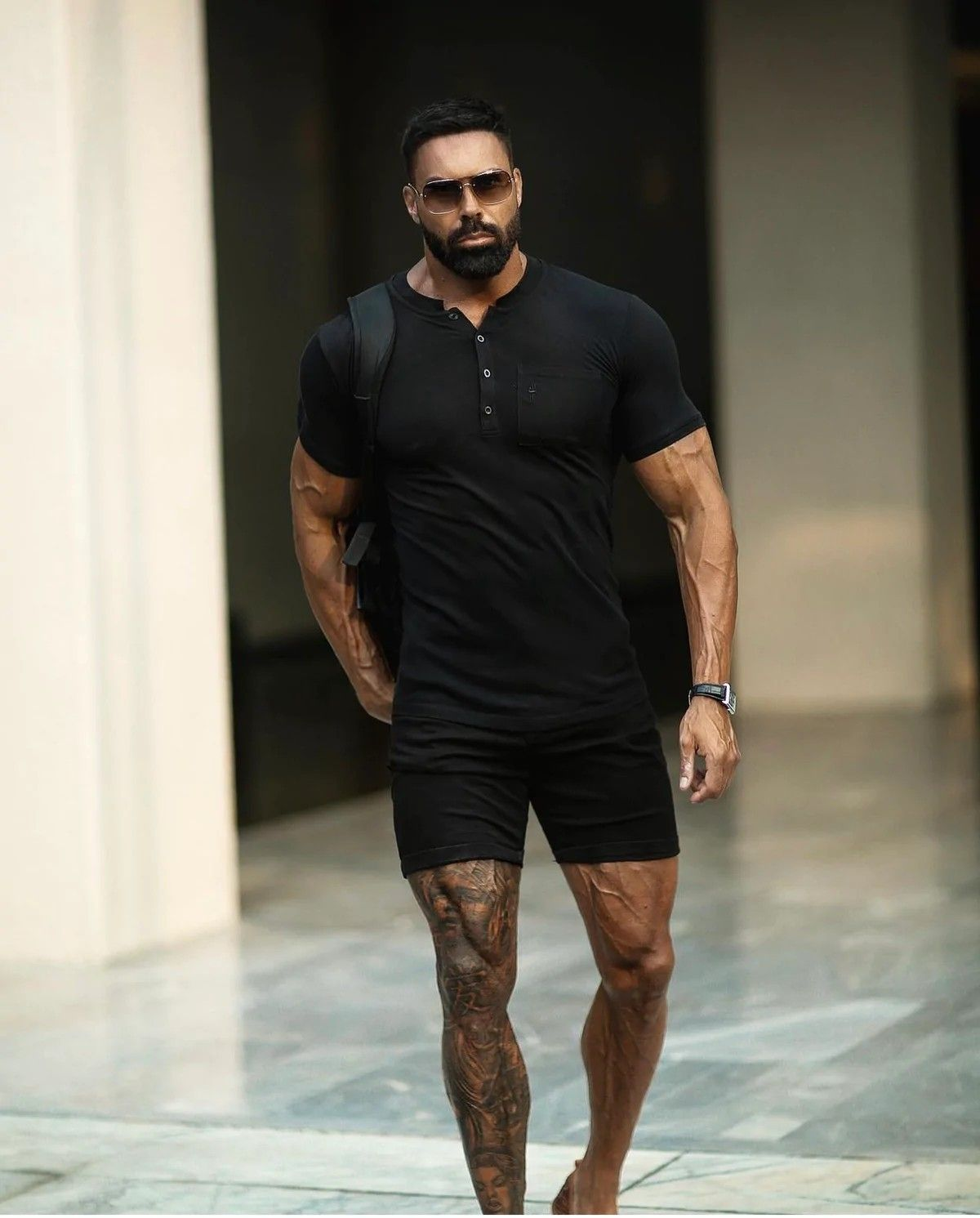 Áo thun Henley