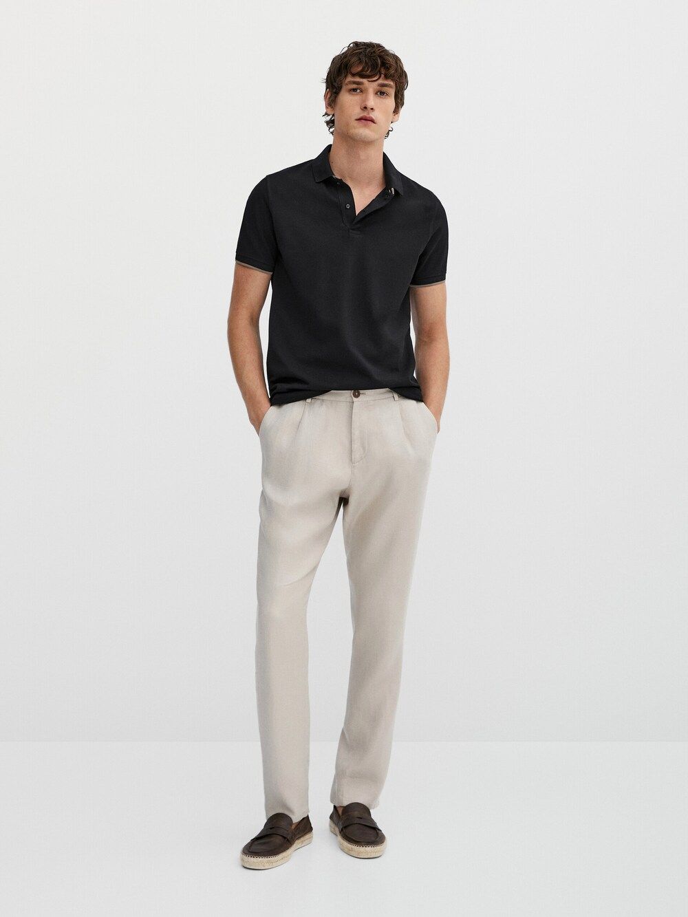 Áo Polo + Quần Chino: Smart Casual Chuẩn Quý Ông