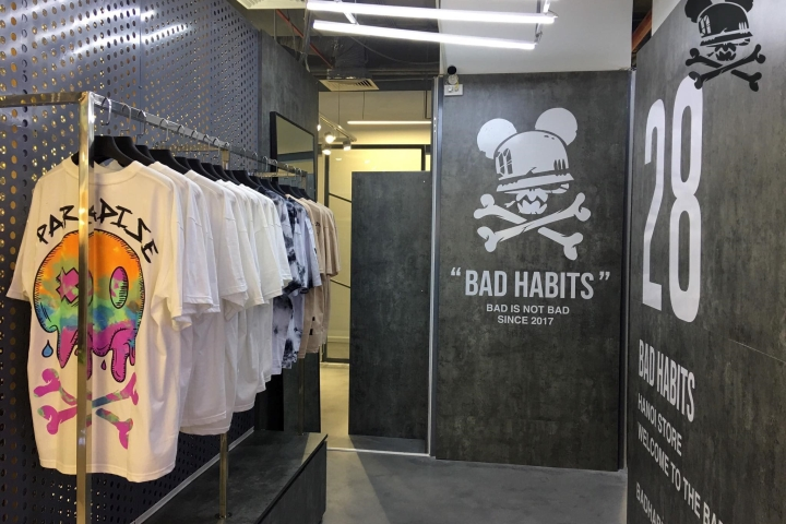 Bad Habits - Thời trang phong cách đường phố