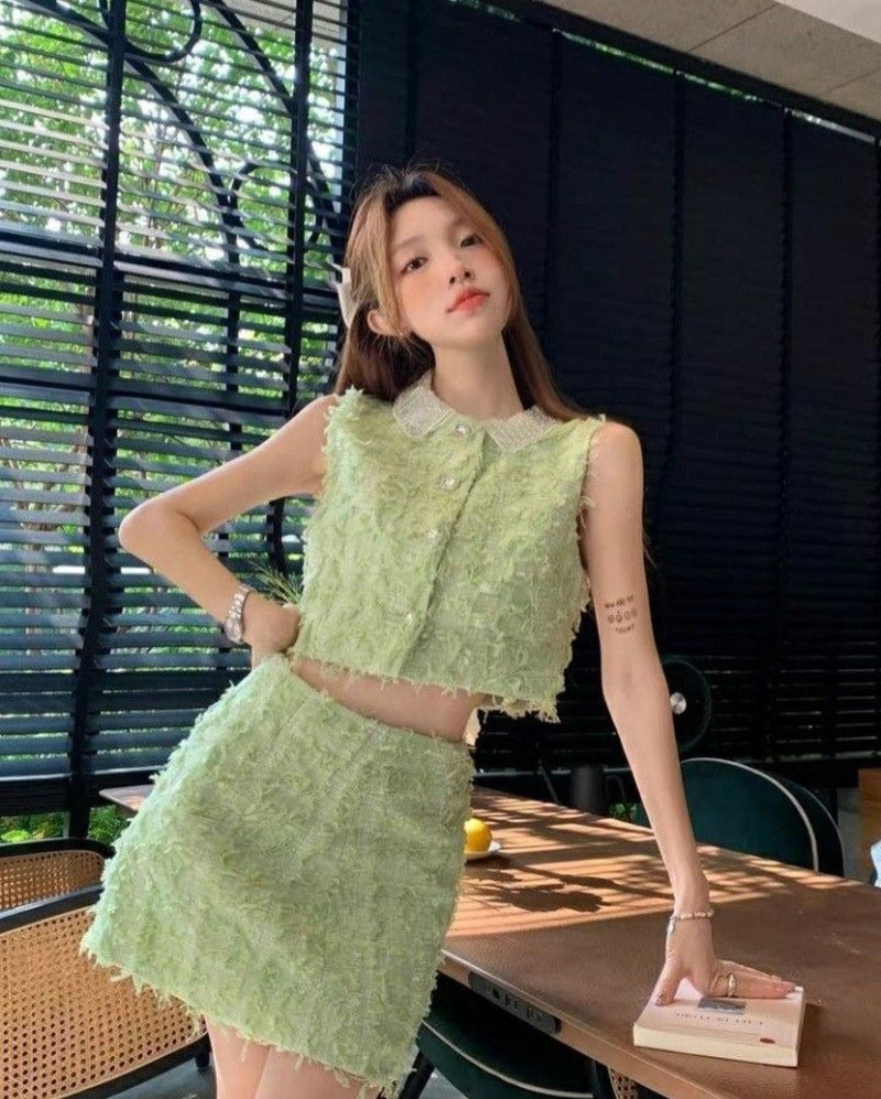 mau xanh la cay hop cung song tu