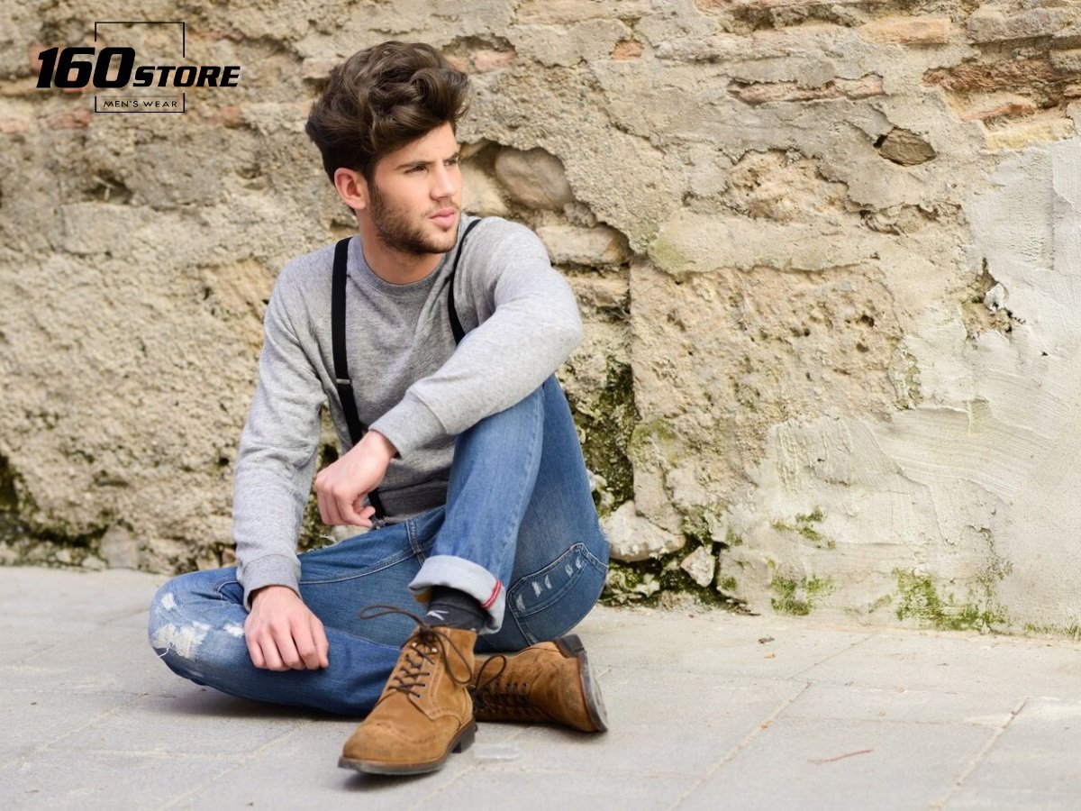 Quần Jeans Xanh Với Áo Xám