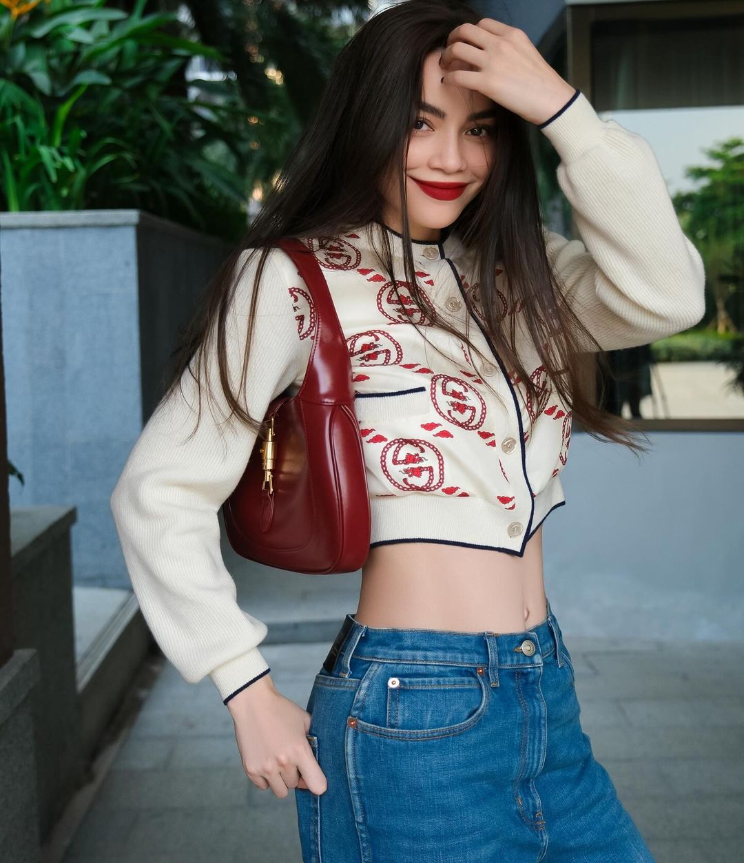 Chia sẻ 3 tips phối đồ với áo croptop đẹp