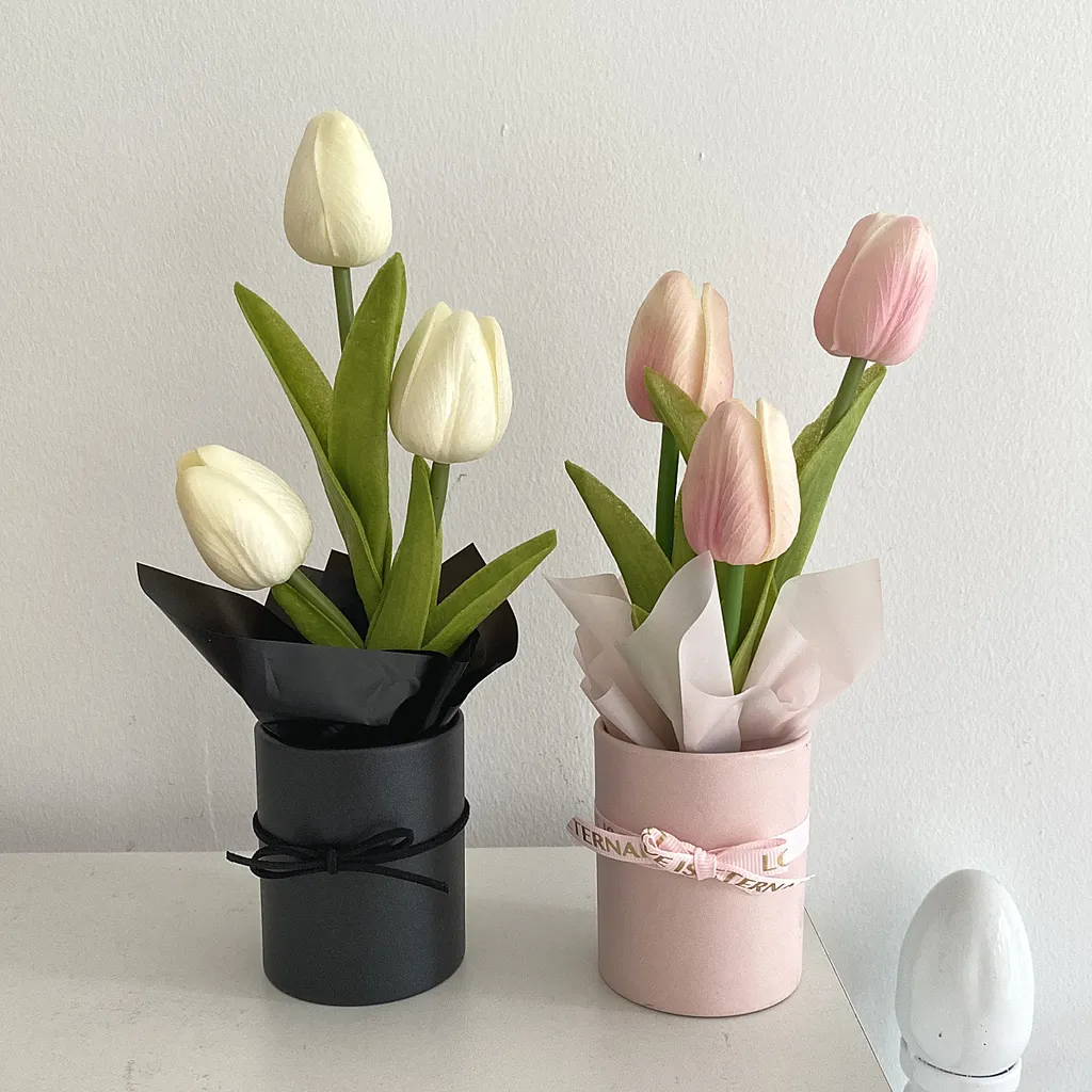 Hoa tulip còn có tên gọi khác là gì?