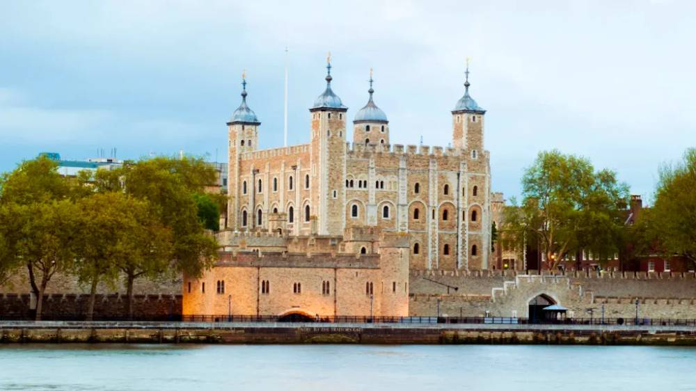 Nước nào nổi tiếng với tháp đồng hồ Big Ben? [Giải đáp chi tiết]