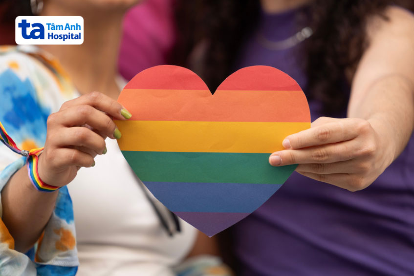Bot là gì? Top là gì? Cách nhận biết Top và bot trong giới LGBT