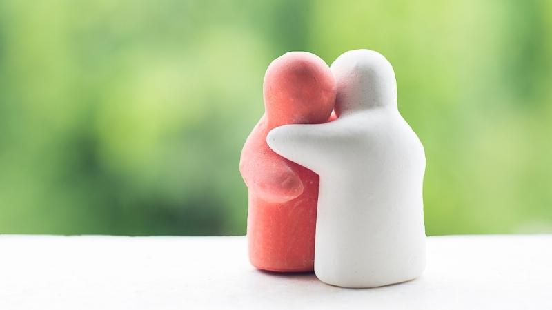 Cách an ủi người yêu khi mệt mỏi trong công việc bằng tin nhắn