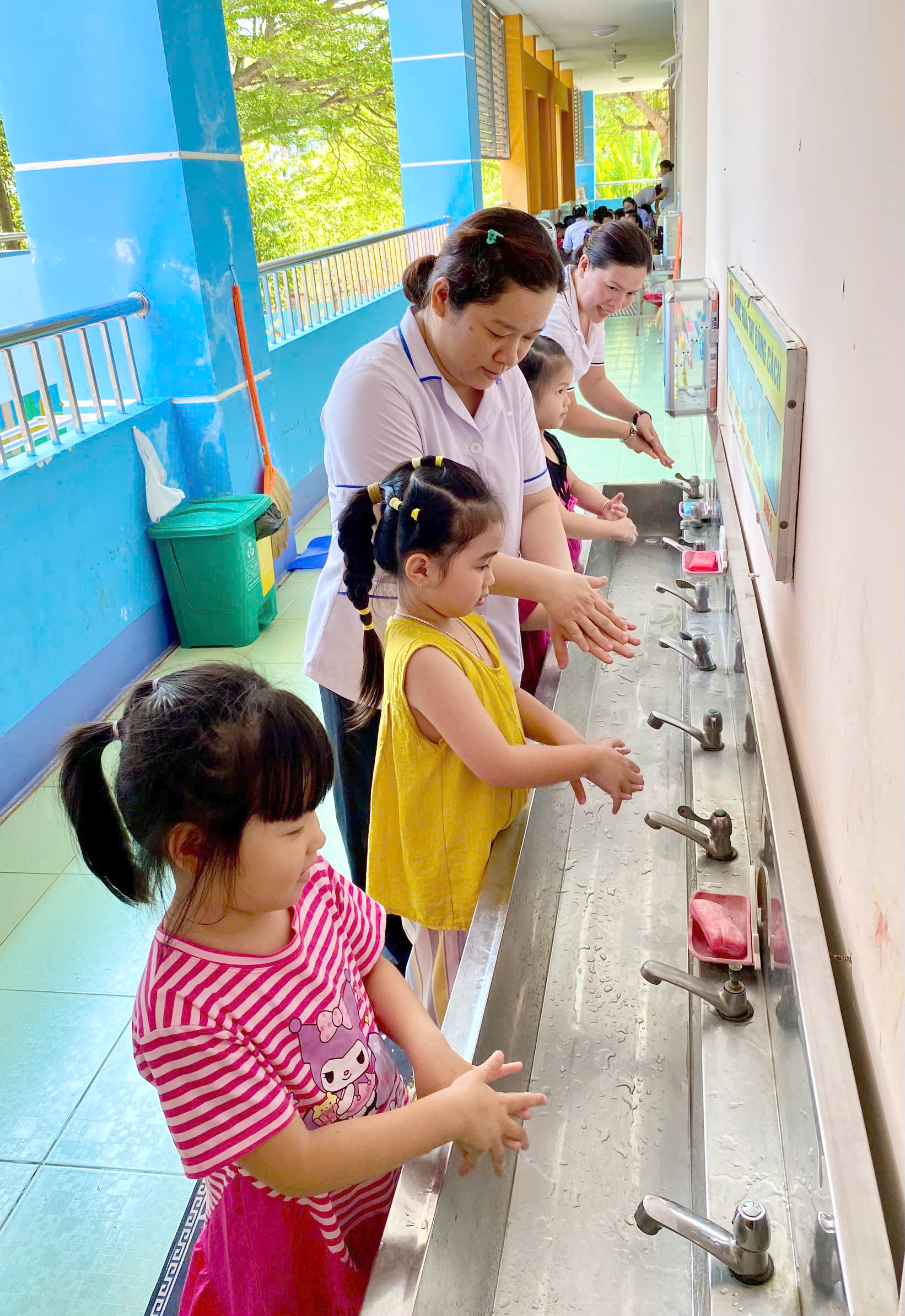 Tổng hợp dàn diễn viên trong home school